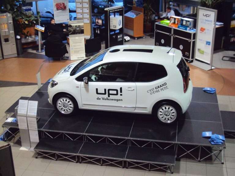 Intellistage Banner Car Staging