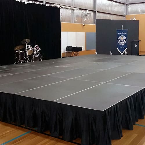 Staging 101 photo frame banner